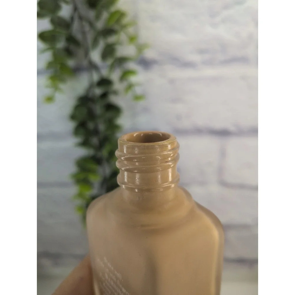 NIB RARE!🥰Estee Lauder Lucidity Light-Diffusing Cool Beige *FLAW-SPILLAGE READ